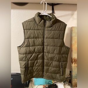 Gap vest